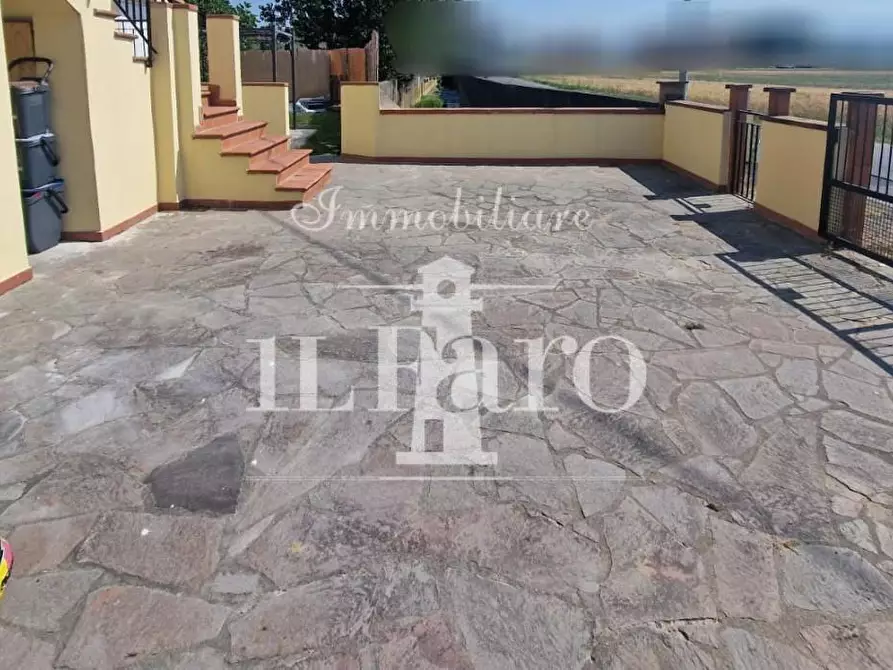 Immagine 35 di Terratetto in vendita  a Campi Bisenzio