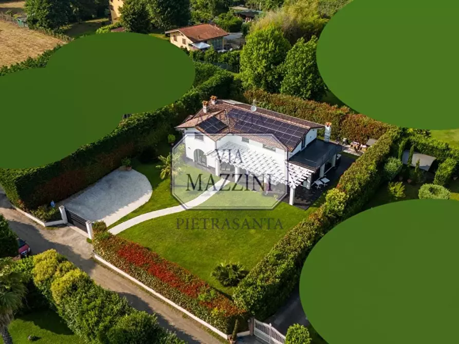 Immagine 66 di Villa in vendita  a Pietrasanta