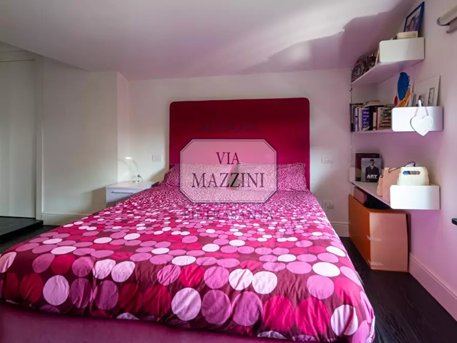 Immagine 60 di Villa in vendita  a Pietrasanta
