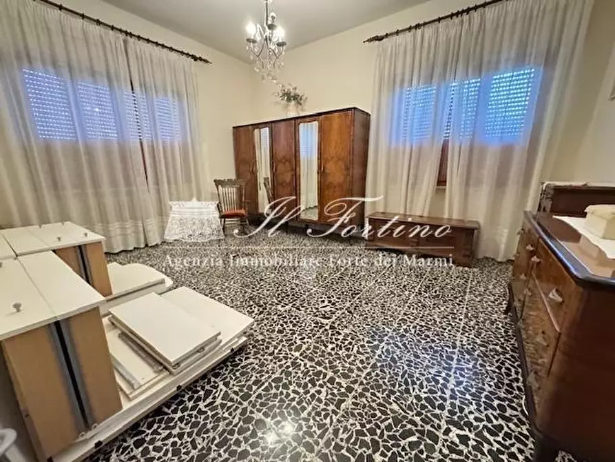Immagine 30 di Casa indipendente in vendita  a Seravezza