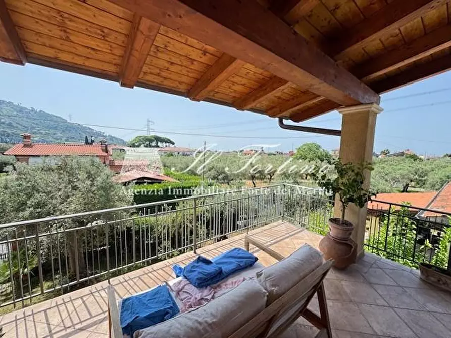 Immagine 26 di Casa indipendente in vendita  a Seravezza
