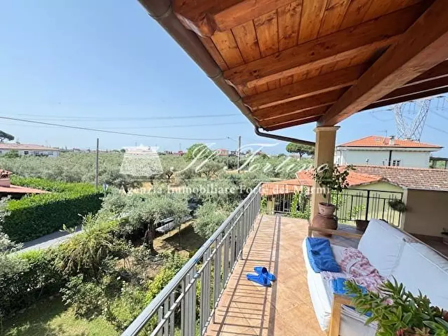 Immagine 27 di Casa indipendente in vendita  a Seravezza