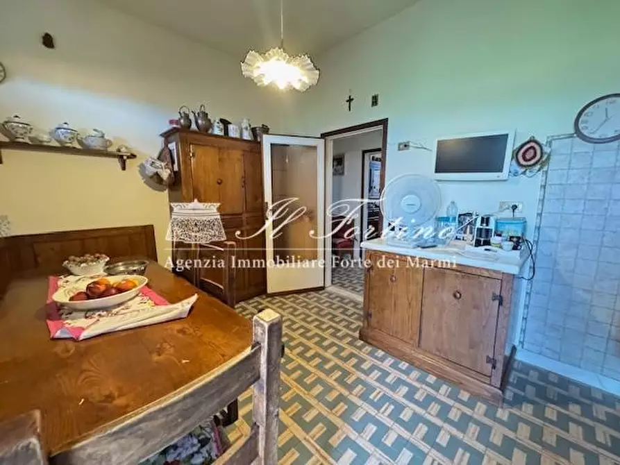 Immagine 36 di Casa indipendente in vendita  a Seravezza