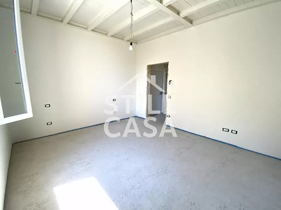 Immagine 6 di Villa in vendita  a Fucecchio