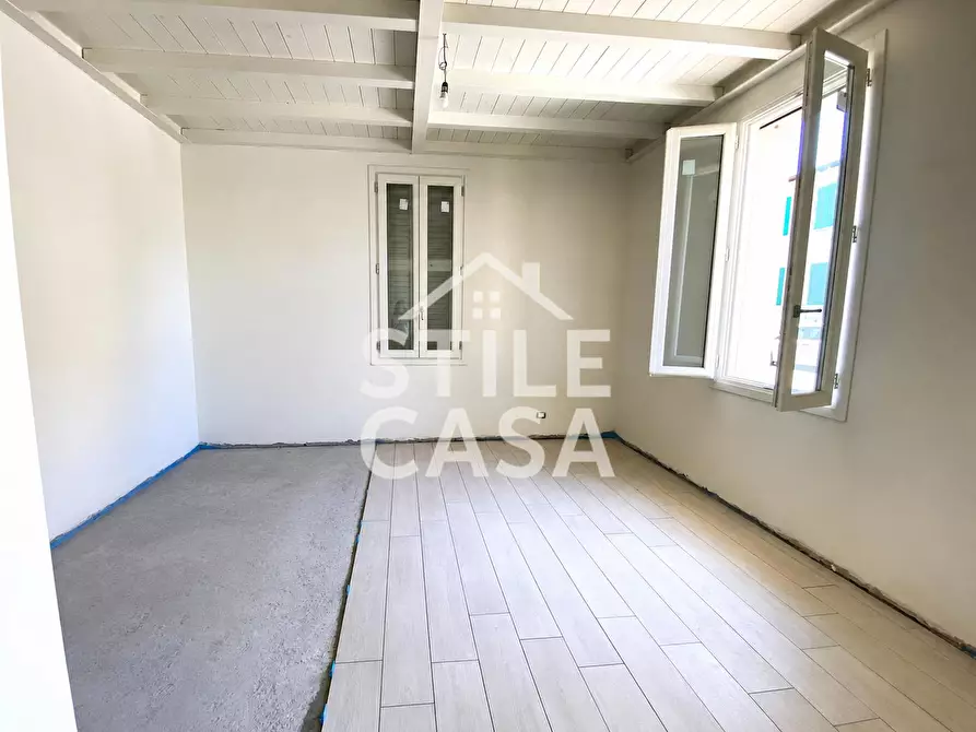 Immagine 12 di Villa in vendita  a Fucecchio