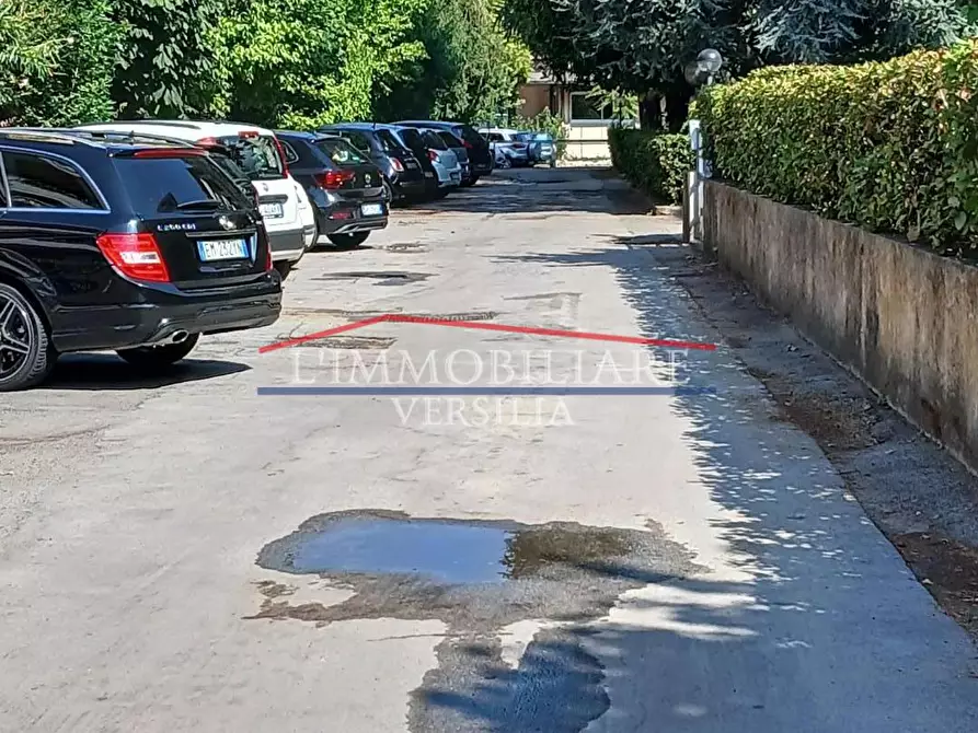 Immagine 18 di Appartamento in vendita  a Massa