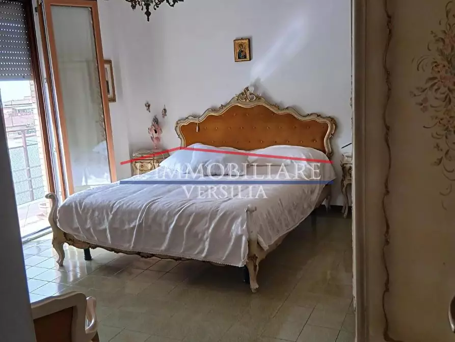 Immagine 4 di Appartamento in vendita  a Massa