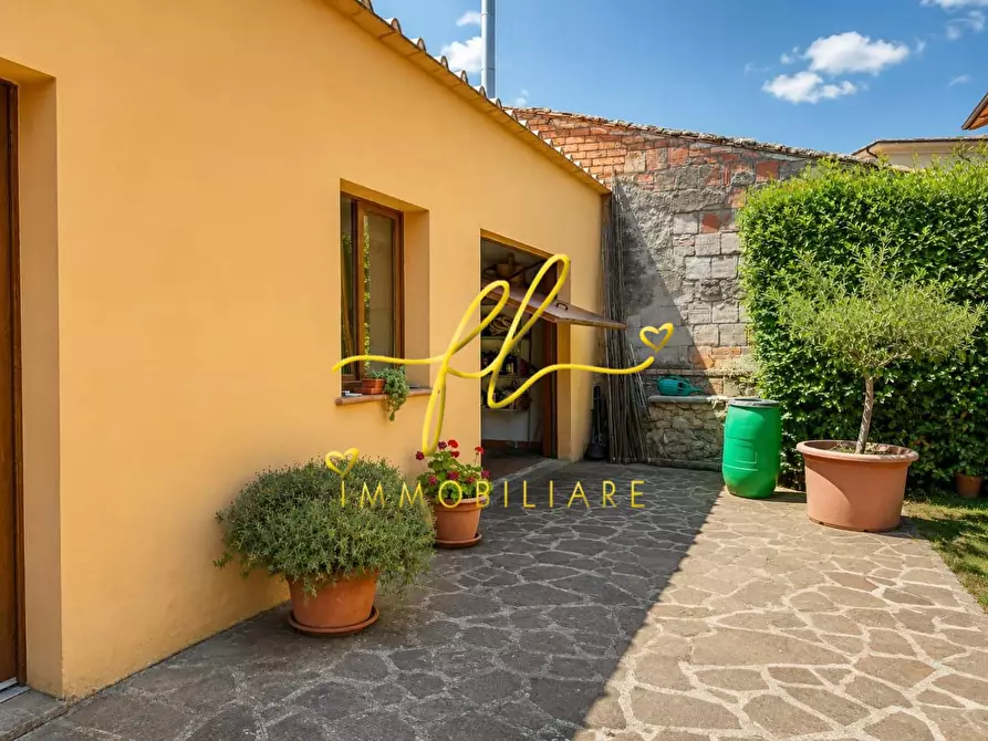 Immagine 25 di Appartamento in vendita  a Pomarance