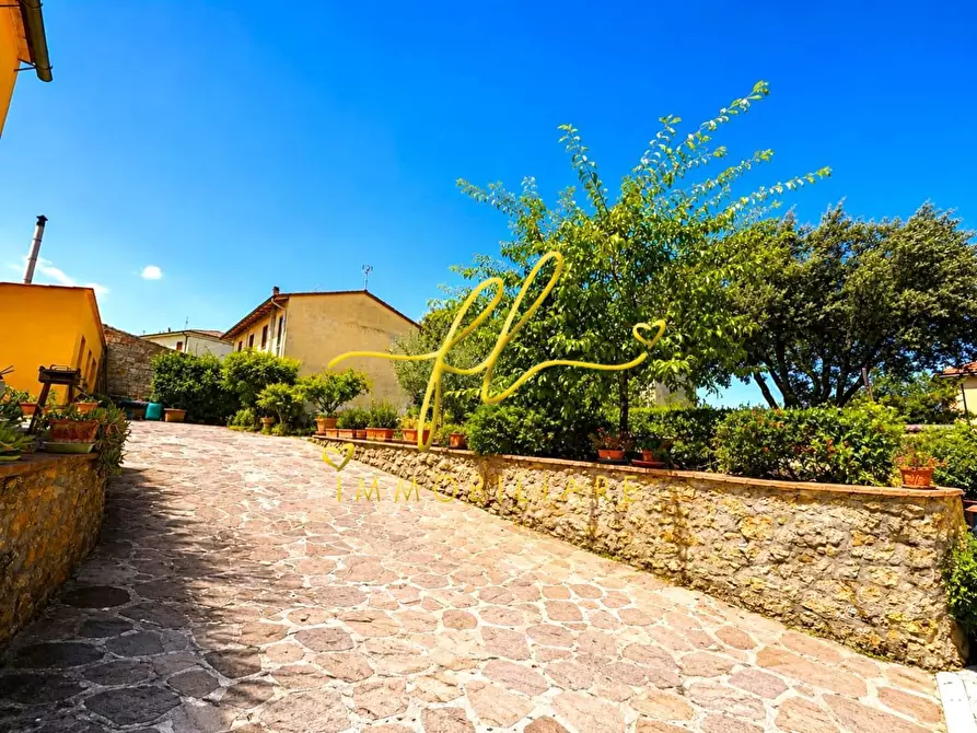 Immagine 23 di Appartamento in vendita  a Pomarance