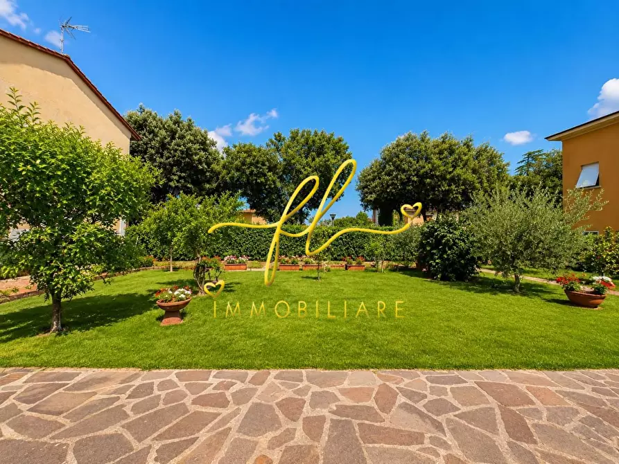 Immagine 10 di Appartamento in vendita  a Pomarance