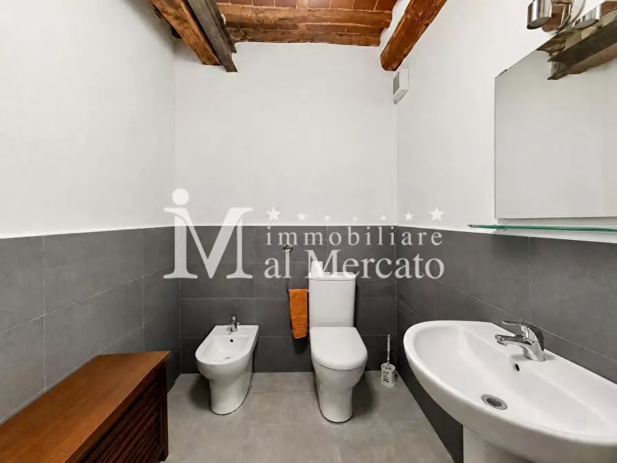 Immagine 15 di Terratetto in vendita  a Lucca