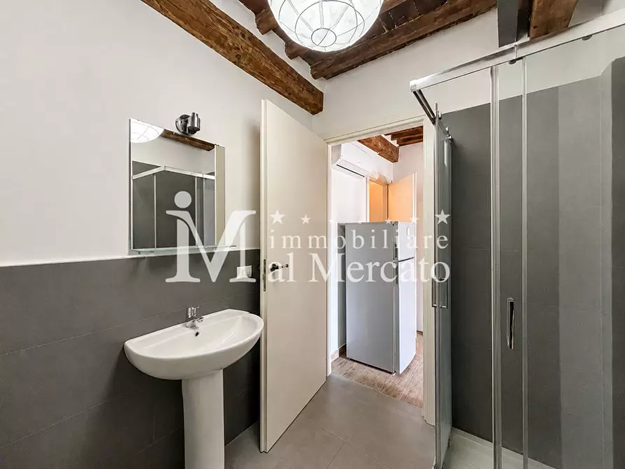 Immagine 14 di Terratetto in vendita  a Lucca