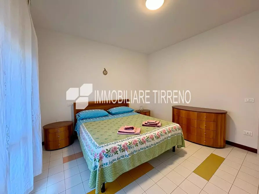 Immagine 9 di Appartamento in vendita  a Massa
