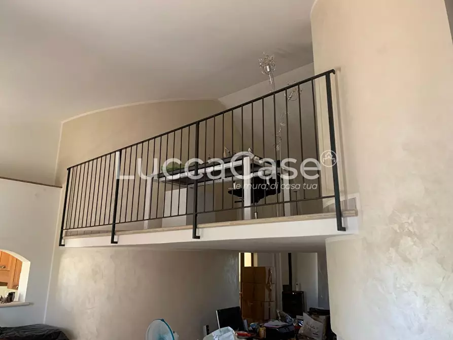 Immagine 7 di Villa in vendita  a Monticiano