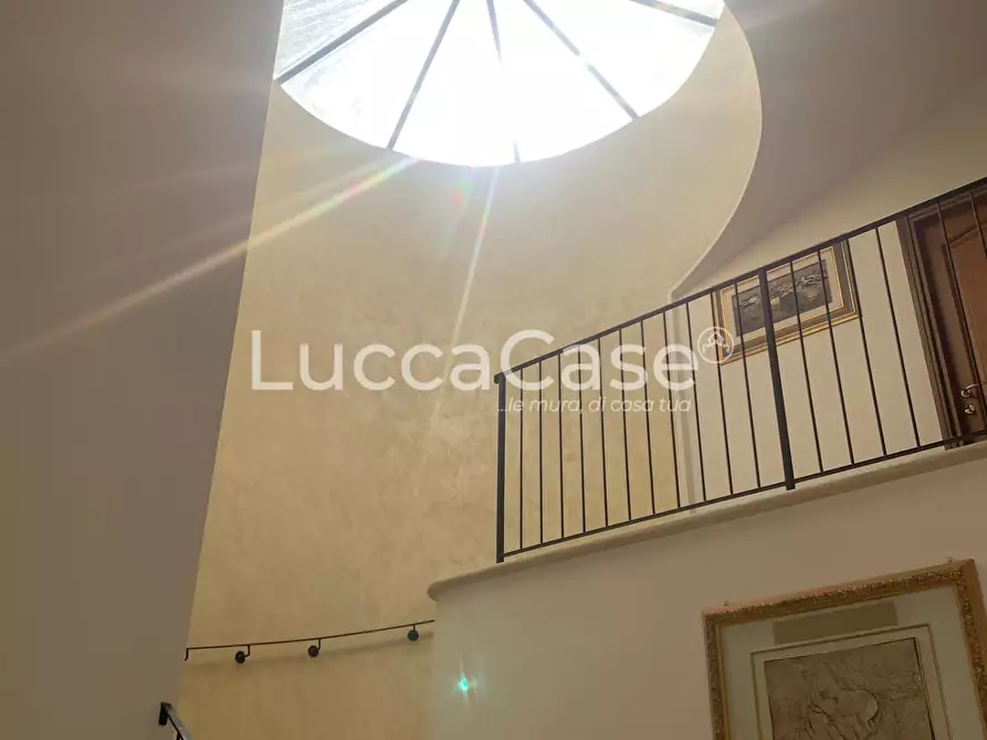 Immagine 5 di Villa in vendita  a Monticiano