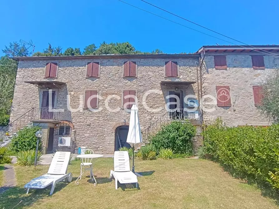 Immagine 3 di Rustico / casale in vendita  a Pescaglia