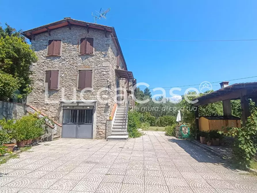 Immagine 2 di Rustico / casale in vendita  a Pescaglia