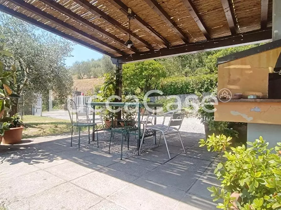 Immagine 6 di Rustico / casale in vendita  a Pescaglia