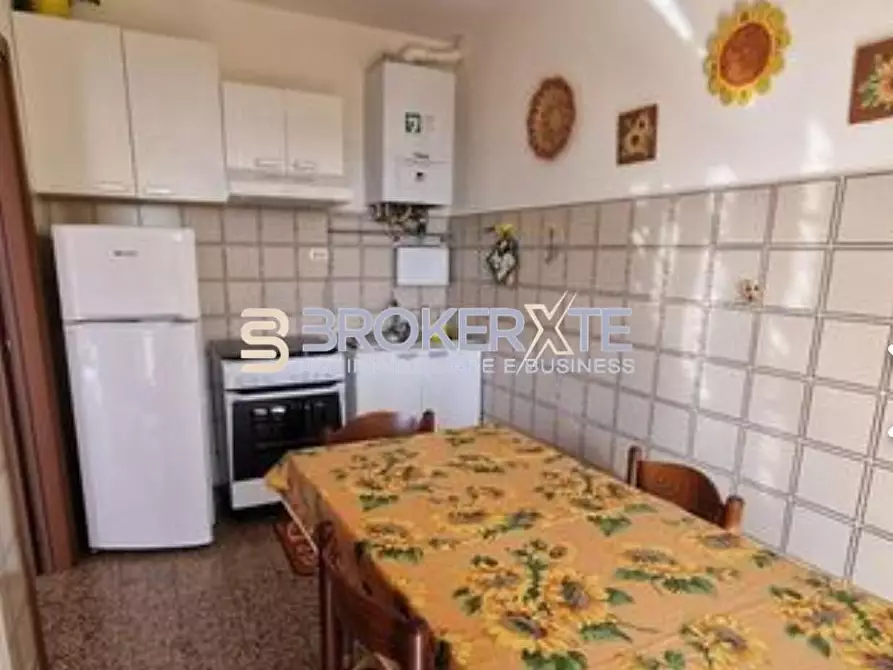 Immagine 15 di Appartamento in vendita  a Carrara