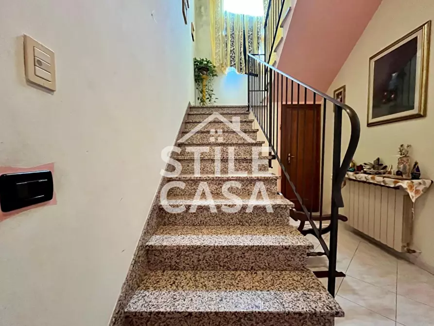 Immagine 11 di Casa semindipendente in vendita  a Lamporecchio