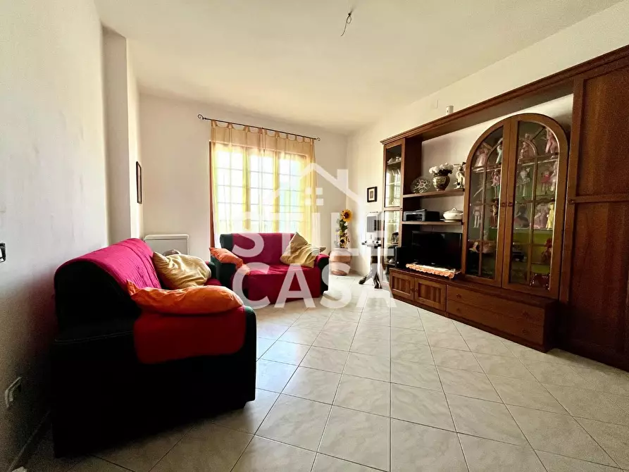 Immagine 5 di Casa semindipendente in vendita  a Lamporecchio