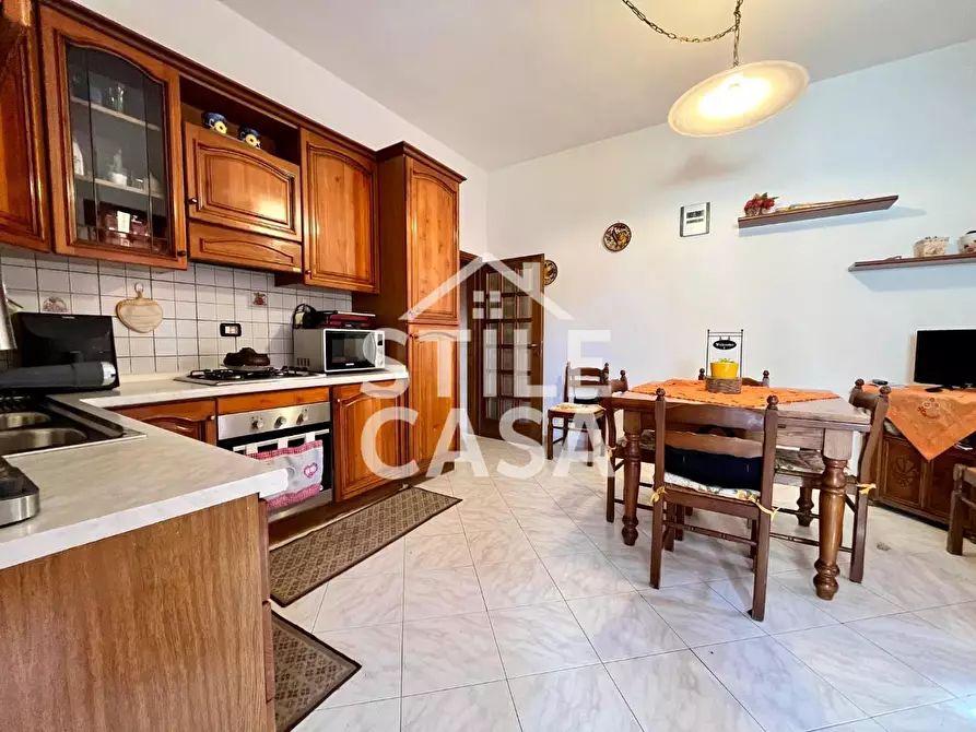 Immagine 2 di Casa semindipendente in vendita  a Lamporecchio
