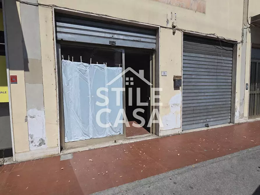 Immagine 10 di Locale commerciale in vendita  a Porcari