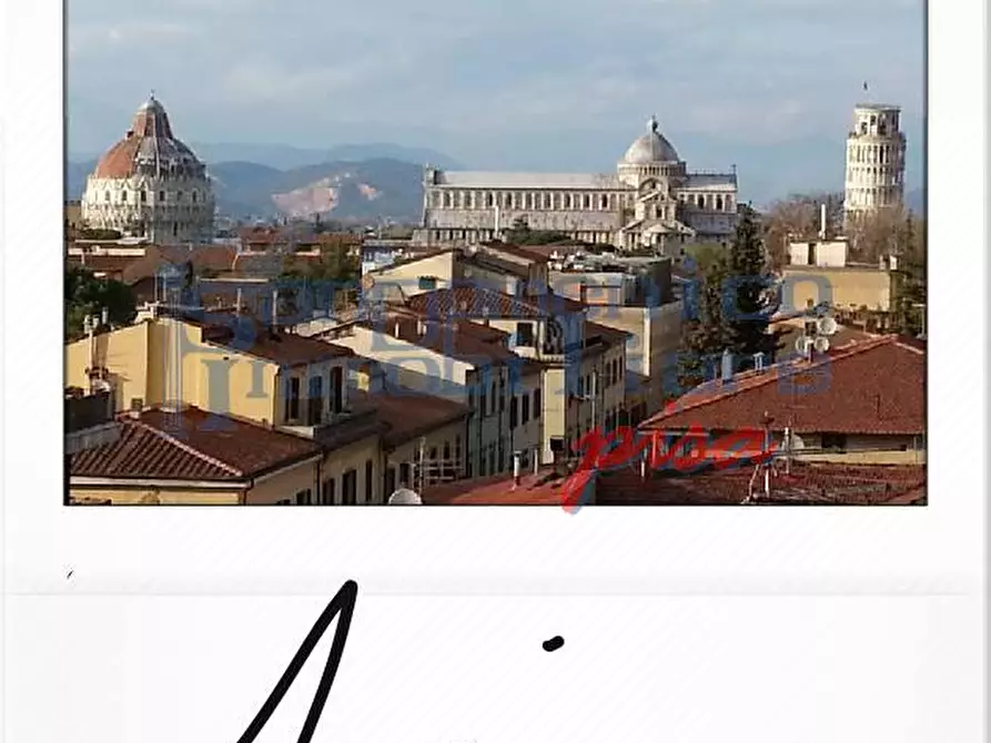 Immagine 2 di Magazzino in vendita  a Pisa