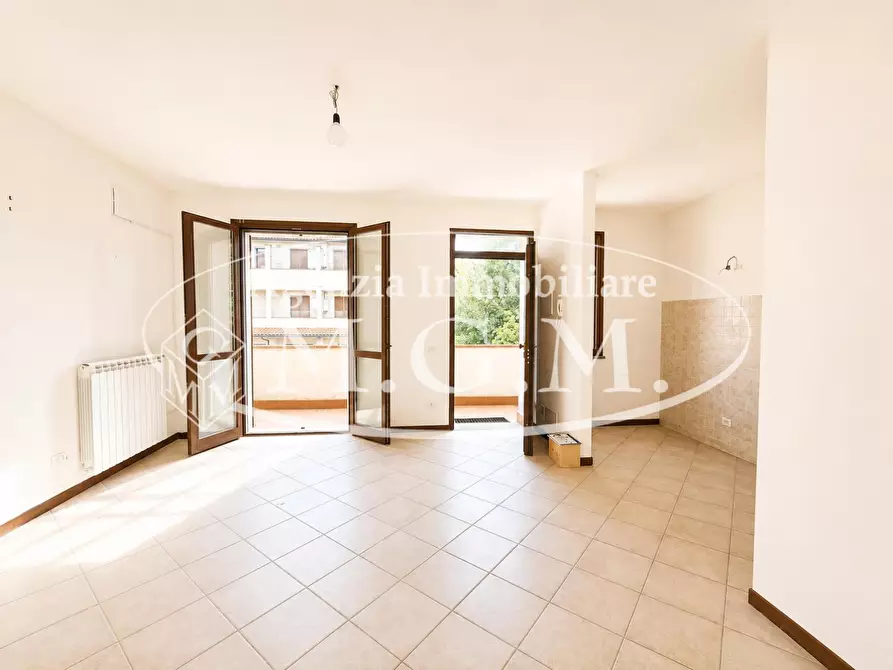 Immagine 5 di Appartamento in vendita  a Santa Maria A Monte