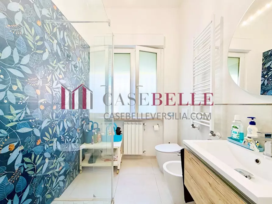 Immagine 23 di Casa semindipendente in vendita  a Viareggio