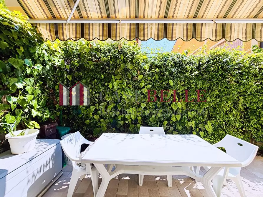 Immagine 34 di Casa semindipendente in vendita  a Viareggio