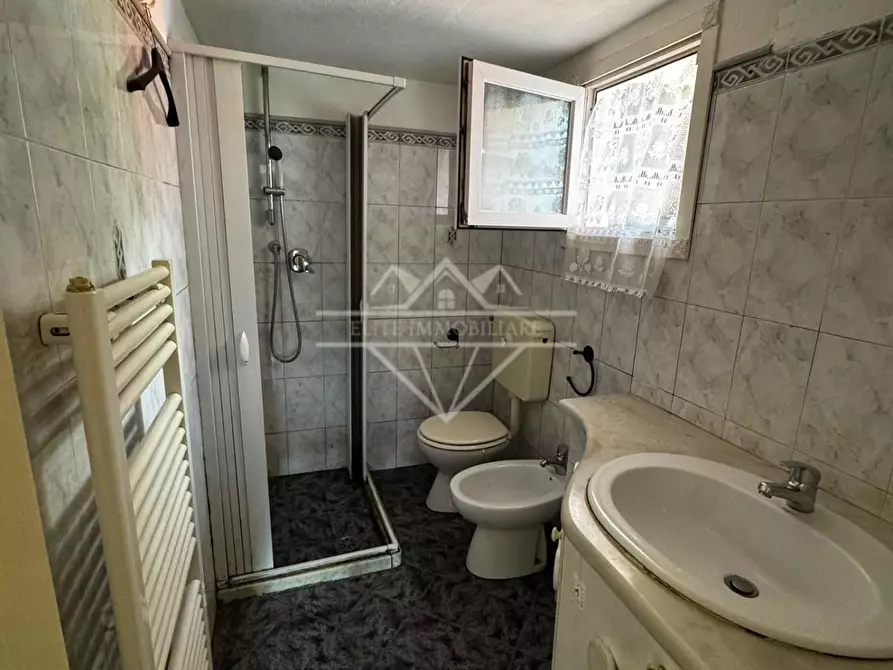 Immagine 18 di Casa bifamiliare in vendita  a Massa