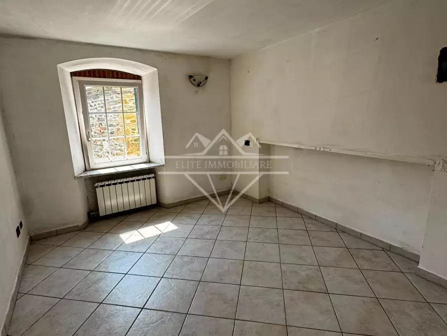 Immagine 13 di Casa bifamiliare in vendita  a Massa