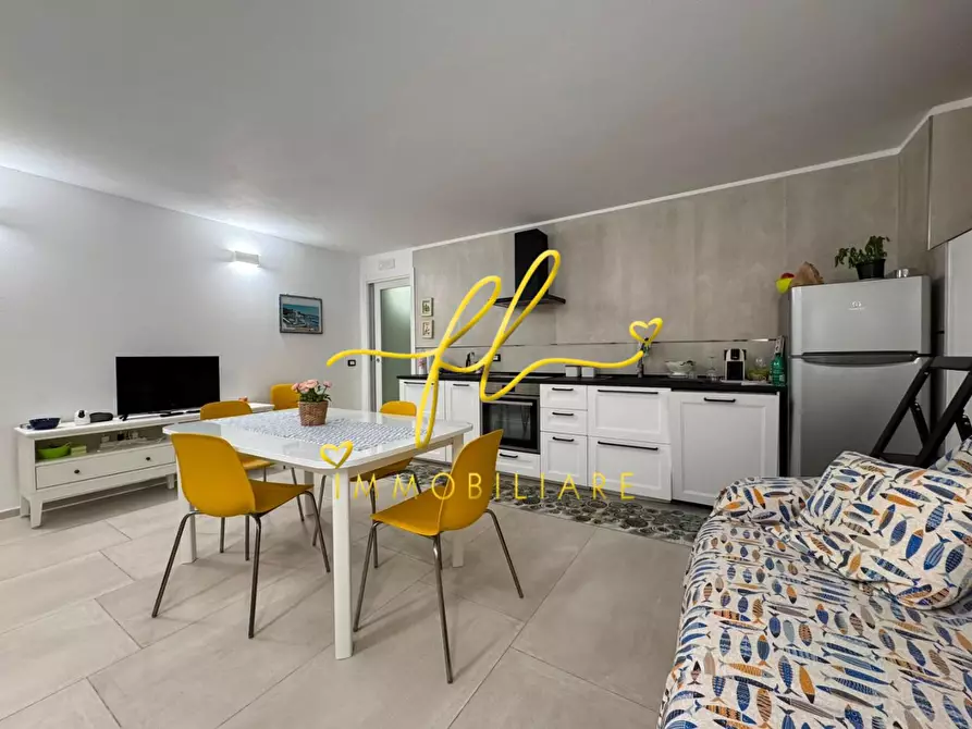 Immagine 4 di Appartamento in vendita  a Rosignano Marittimo