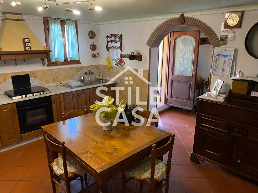 Immagine 1 di Casa indipendente in vendita  a Buti