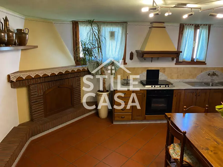 Immagine 3 di Casa indipendente in vendita  a Buti