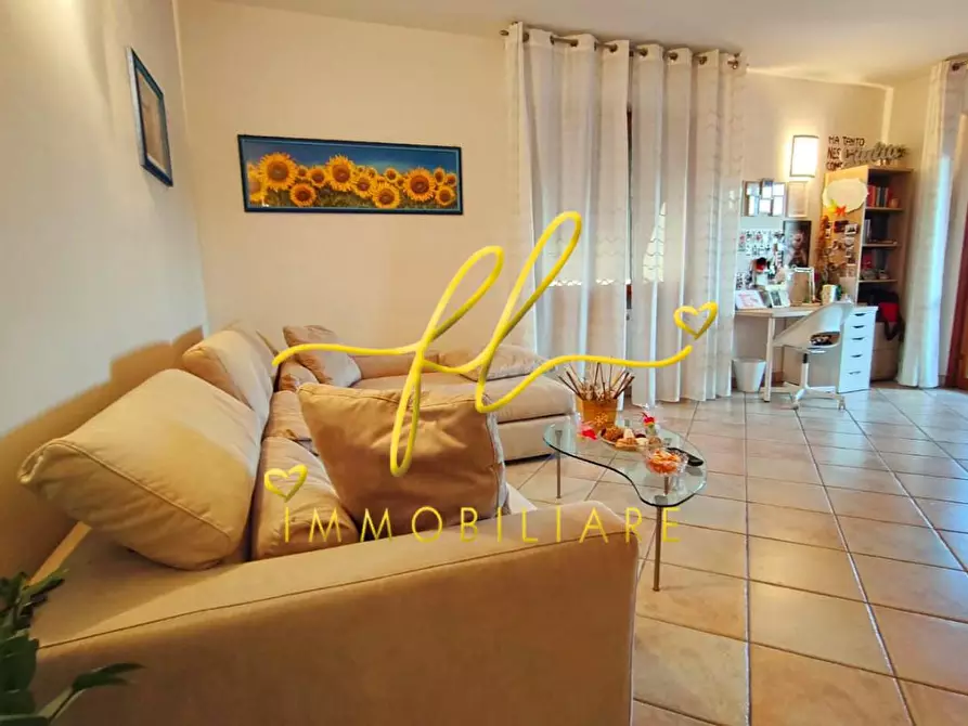 Immagine 4 di Appartamento in vendita  a Rosignano Marittimo