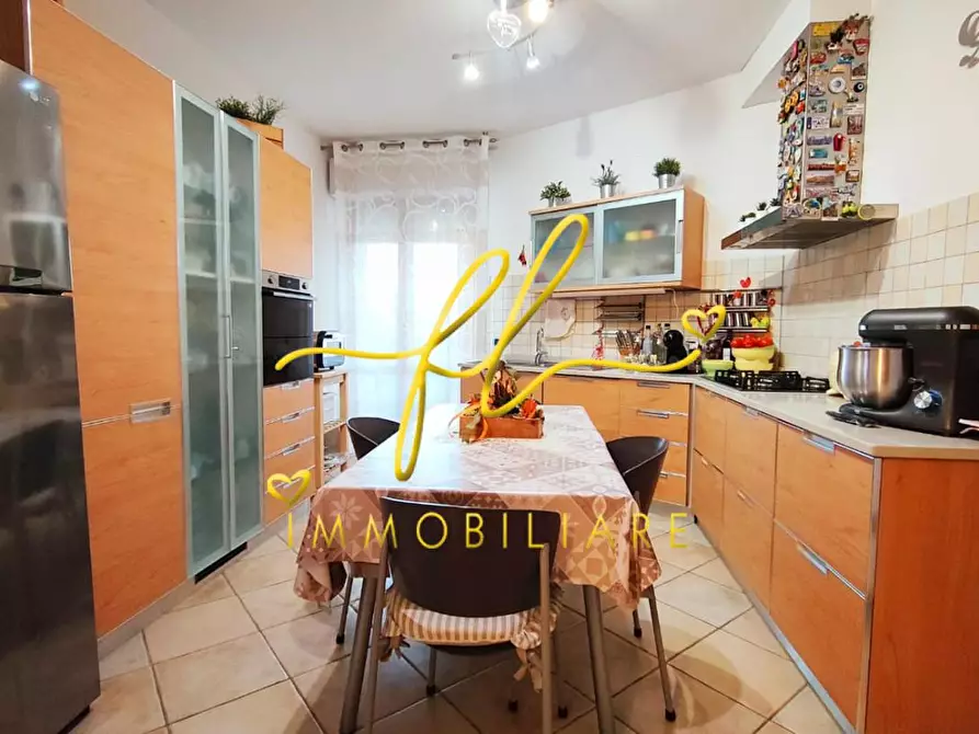 Immagine 11 di Appartamento in vendita  a Rosignano Marittimo