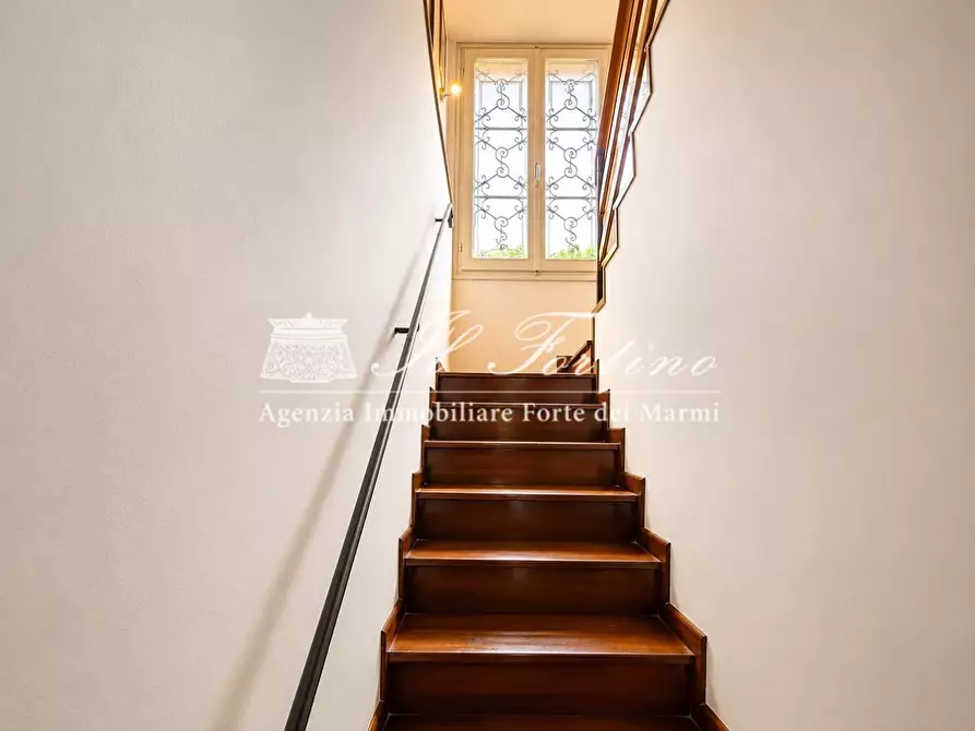 Immagine 12 di Casa bifamiliare in vendita  a Forte Dei Marmi