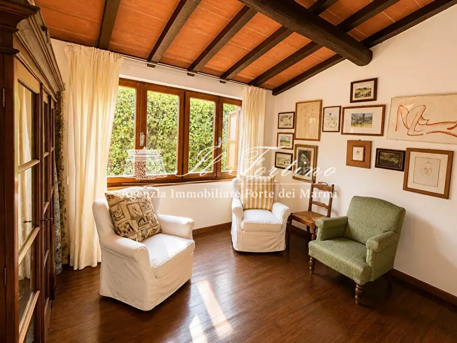 Immagine 4 di Casa bifamiliare in vendita  a Forte Dei Marmi