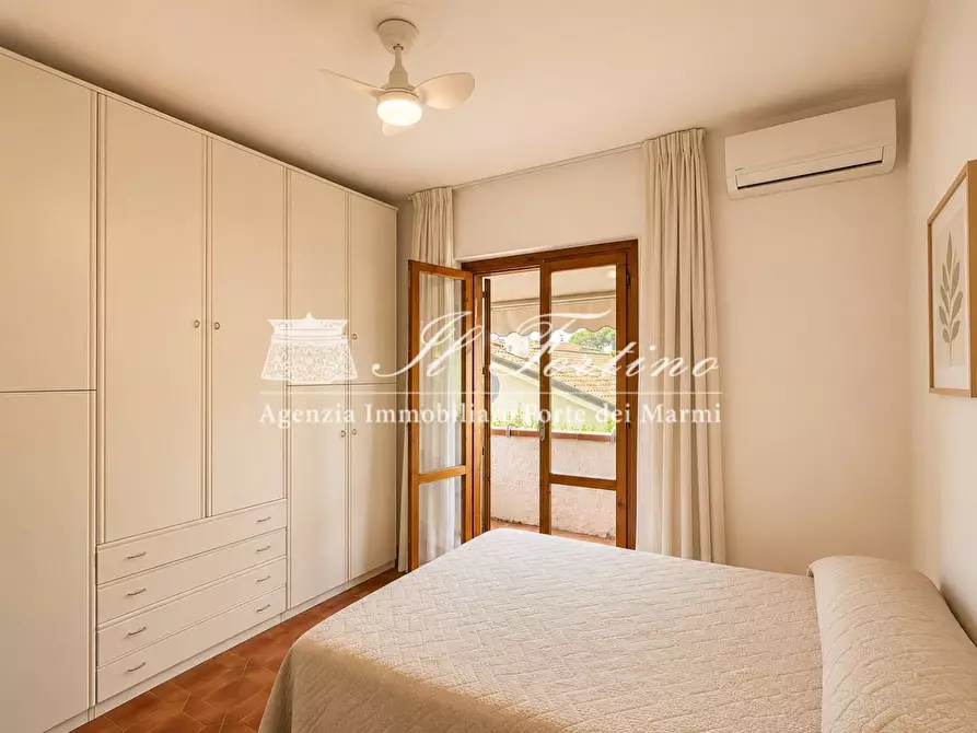 Immagine 15 di Casa bifamiliare in vendita  a Forte Dei Marmi
