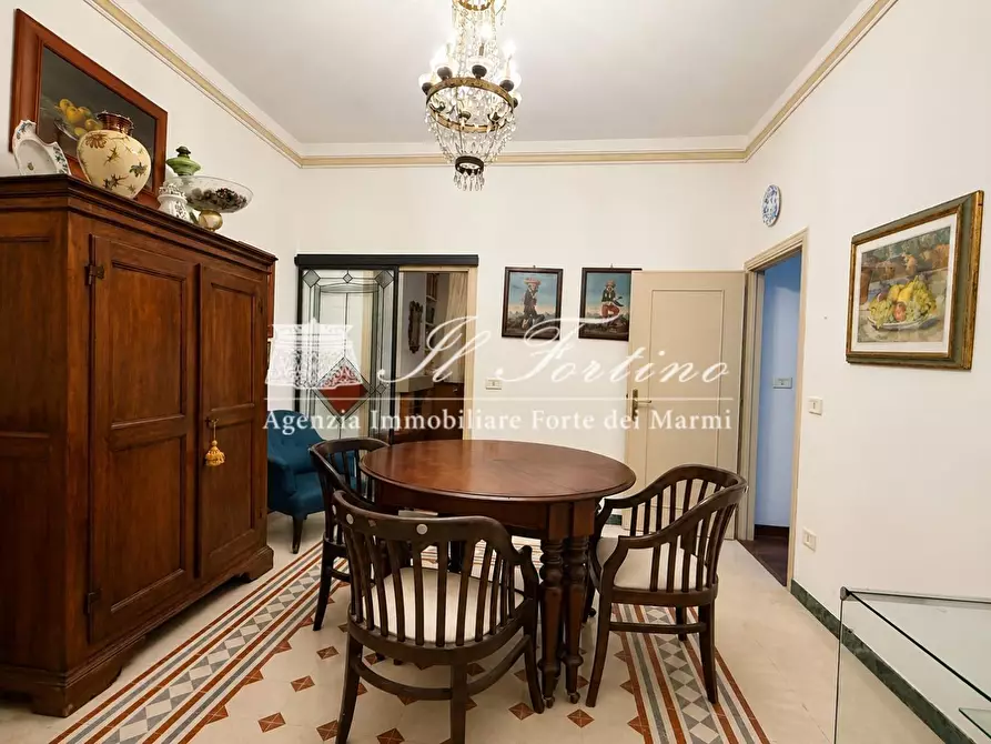 Immagine 8 di Casa bifamiliare in vendita  a Forte Dei Marmi