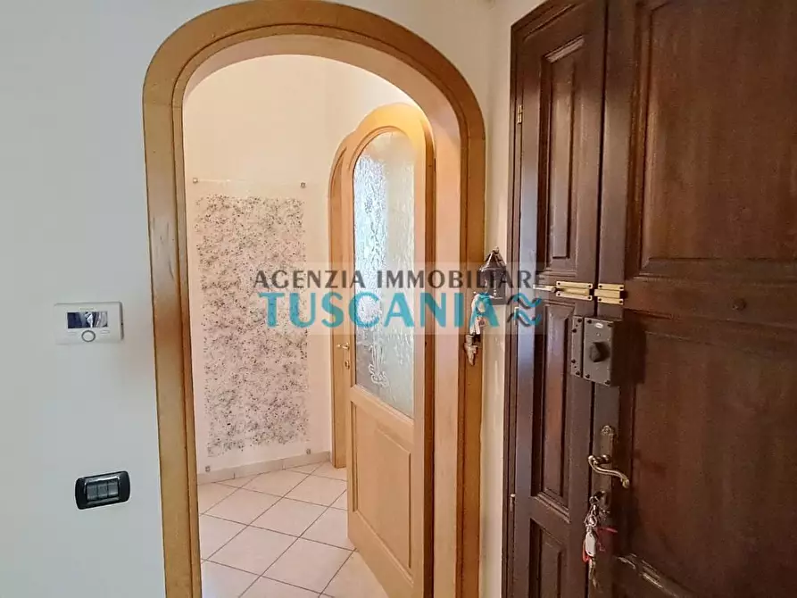 Immagine 6 di Appartamento in vendita  a Cecina
