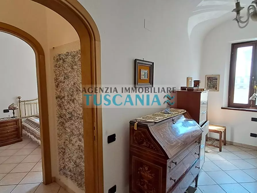 Immagine 10 di Appartamento in vendita  a Cecina