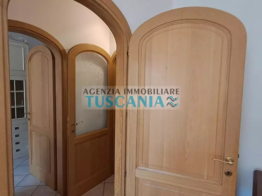 Immagine 12 di Appartamento in vendita  a Cecina