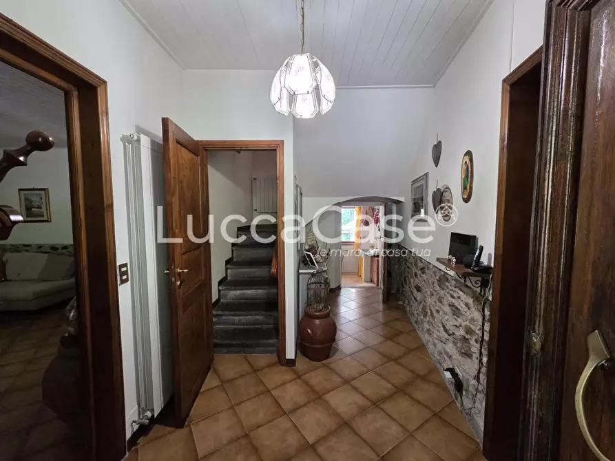 Immagine 10 di Casa indipendente in vendita  a Massarosa