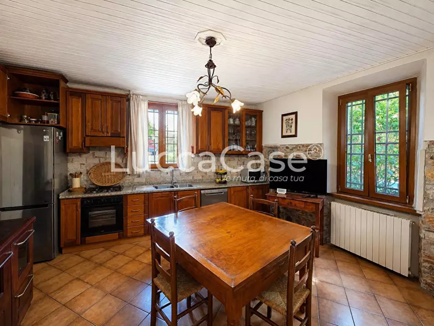 Immagine 9 di Casa indipendente in vendita  a Massarosa