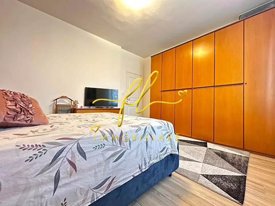 Immagine 15 di Appartamento in vendita  a Cecina