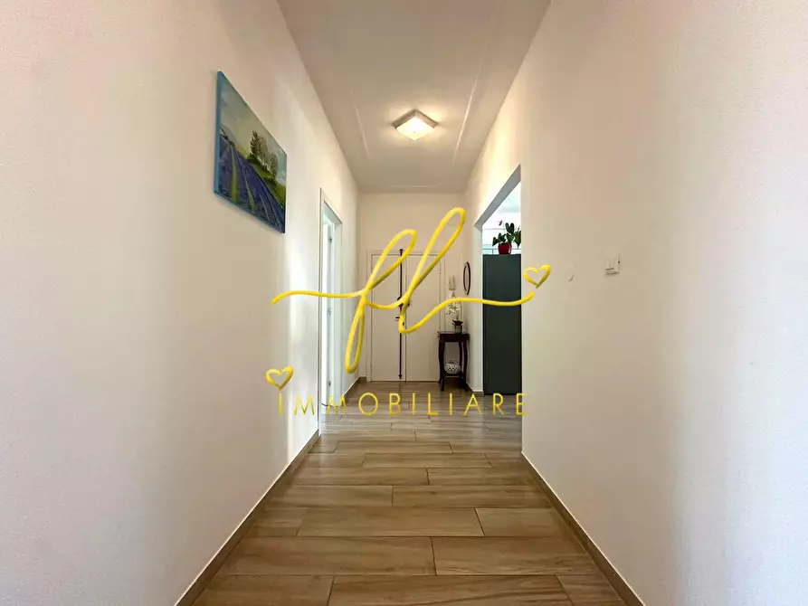Immagine 13 di Appartamento in vendita  a Cecina