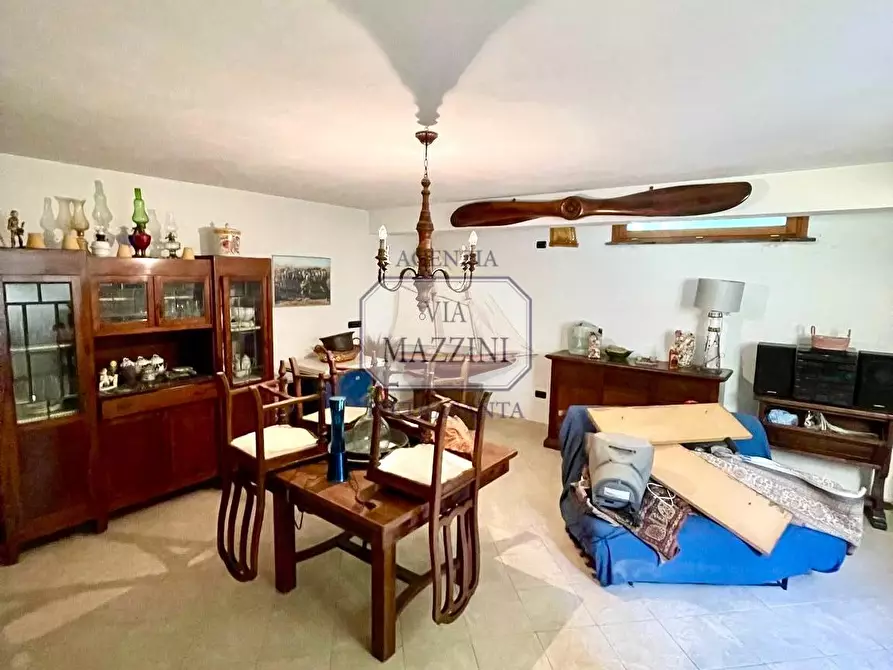 Immagine 9 di Casa bifamiliare in vendita  a Pietrasanta